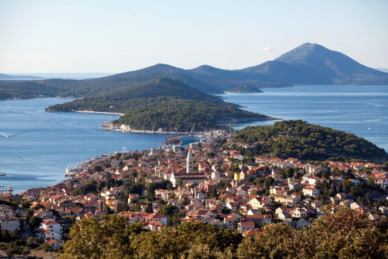 Apartments Villa Adrienne Mali Lošinj Dış mekan fotoğraf