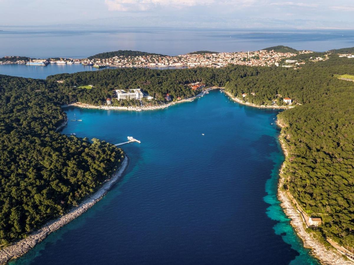Apartments Villa Adrienne Mali Lošinj Dış mekan fotoğraf