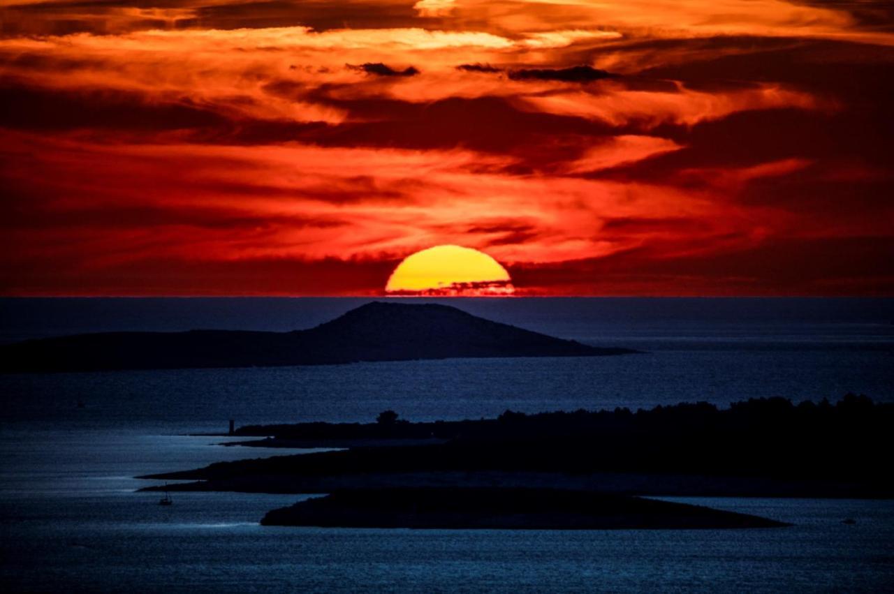 Apartments Villa Adrienne Mali Lošinj Dış mekan fotoğraf
