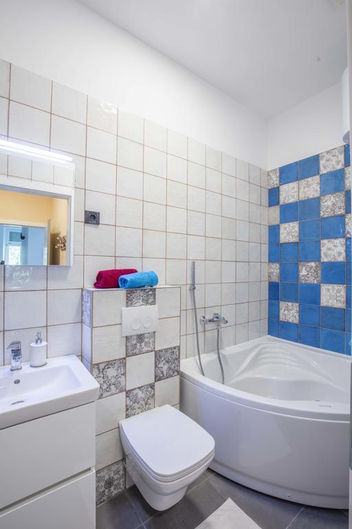 Apartments Villa Adrienne Mali Lošinj Dış mekan fotoğraf