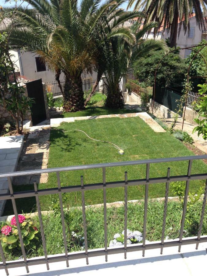 Apartments Villa Adrienne Mali Lošinj Dış mekan fotoğraf