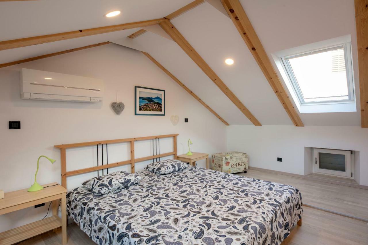 Apartments Villa Adrienne Mali Lošinj Dış mekan fotoğraf