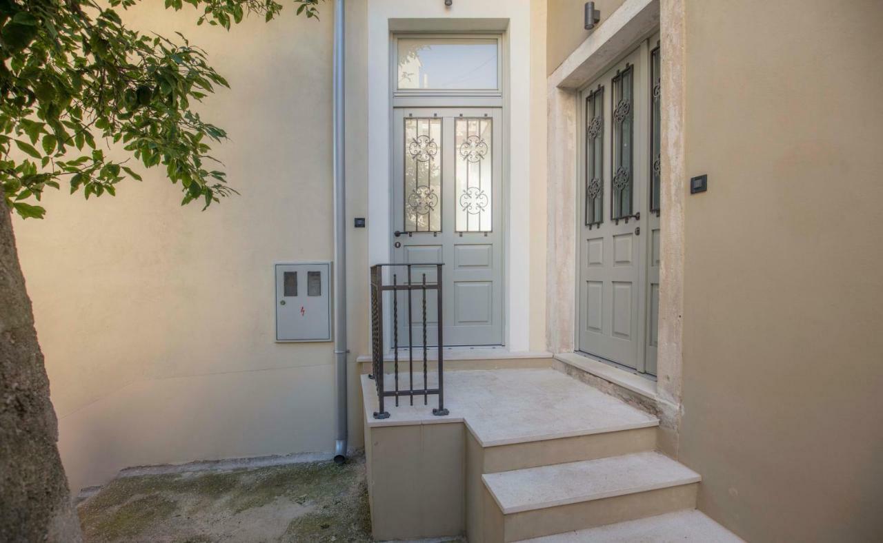 Apartments Villa Adrienne Mali Lošinj Dış mekan fotoğraf